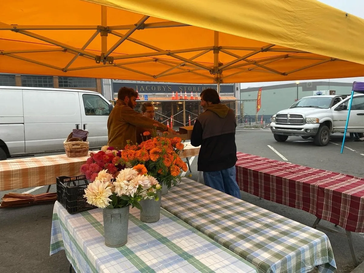 Photo from “October 2022 – Farmers Market Coffee & Treats” (1 of 4)