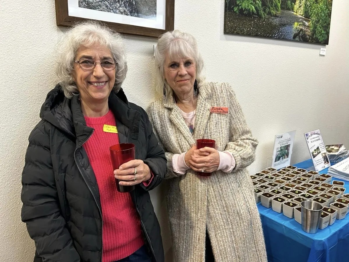 Photo from “November 2022 – First Thursday Mixer” (14 of 16)