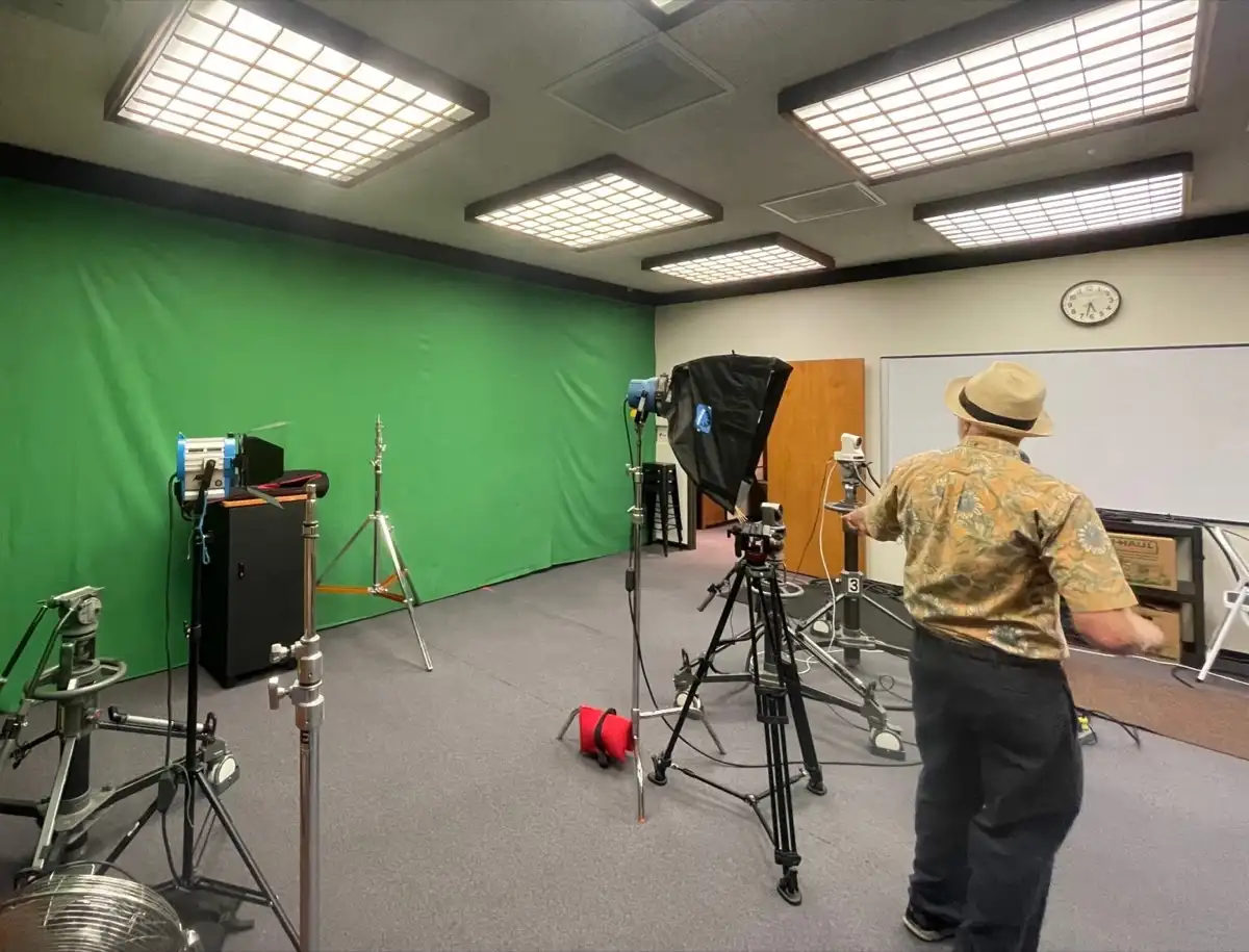 Photo from “April 2023 First Thursday Mixer – Access Humboldt”